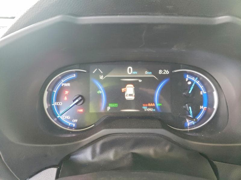 2025 TOYOTA RAV4 HYBRID XLE 9