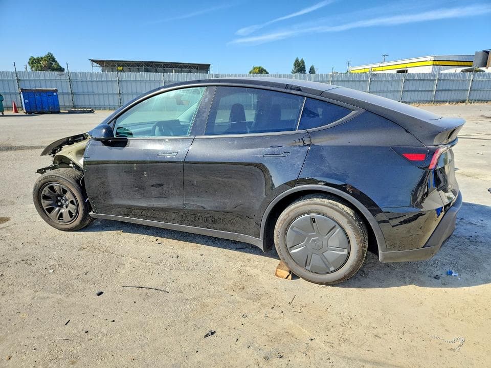 2026 TESLA MODEL Y 2