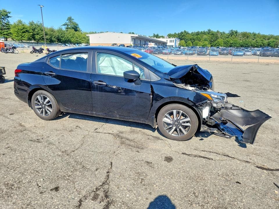 2025 NISSAN VERSA S 4