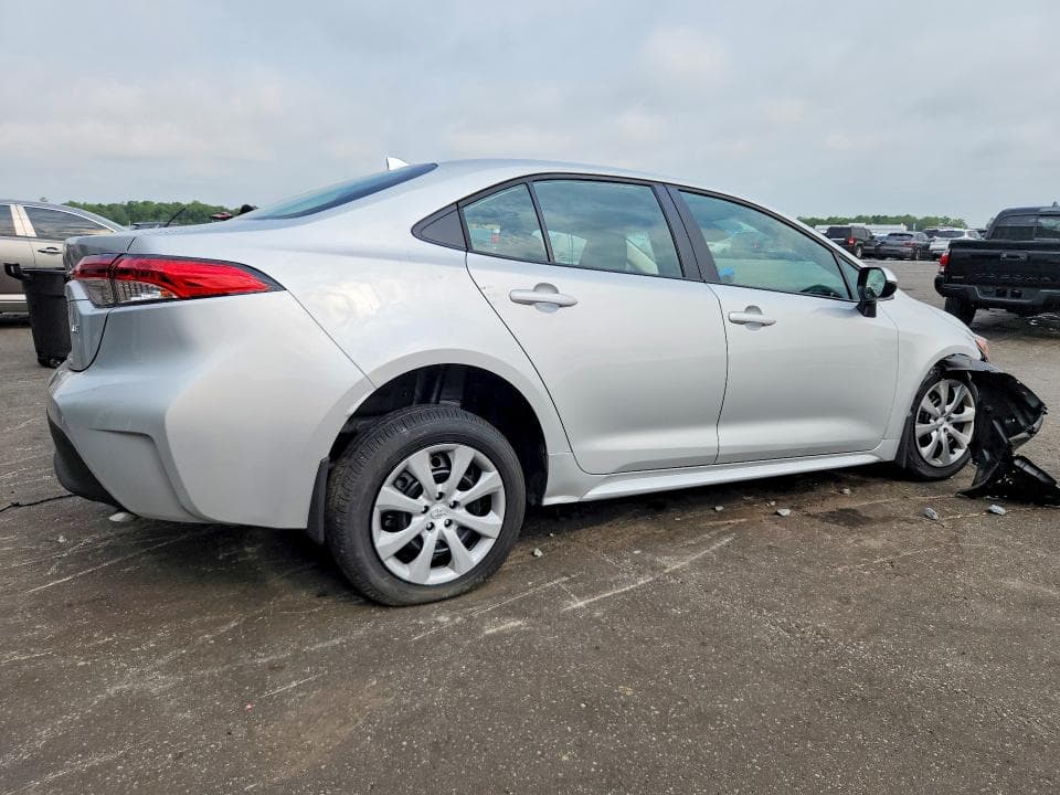 2026 TOYOTA COROLLA LE 3