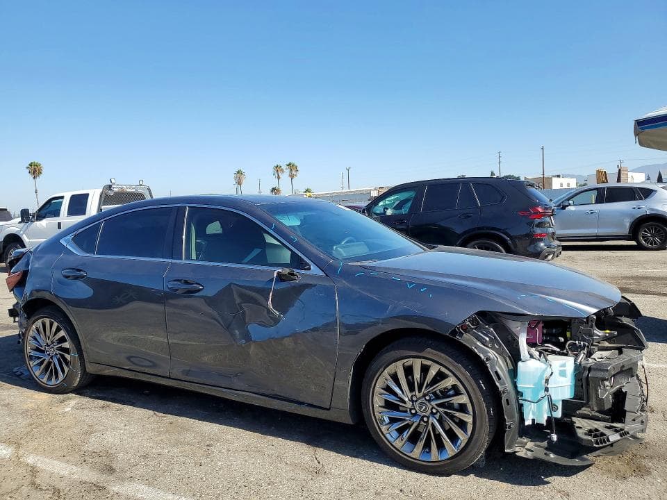 2024 LEXUS ES 300H LUXURY 4