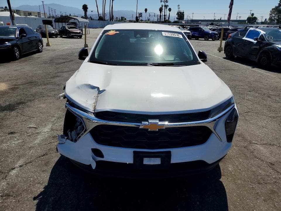 2024 CHEVROLET TRAX LS 5