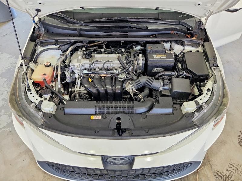 2021 TOYOTA COROLLA LE 11