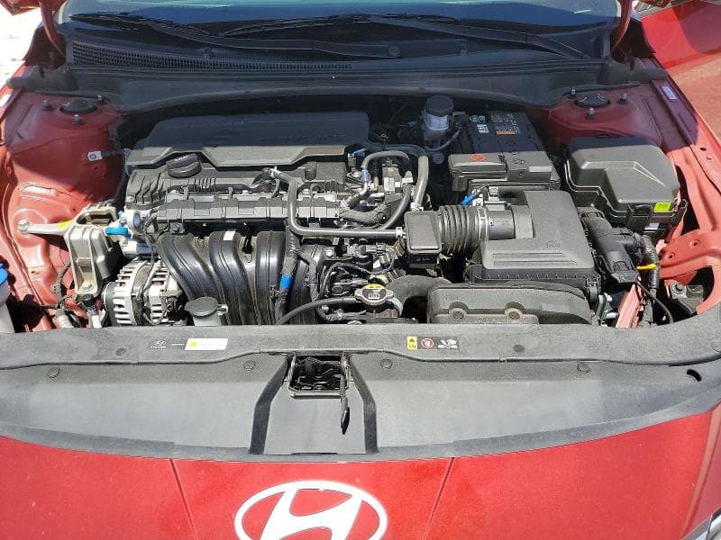 2025 HYUNDAI ELANTRA SE 11