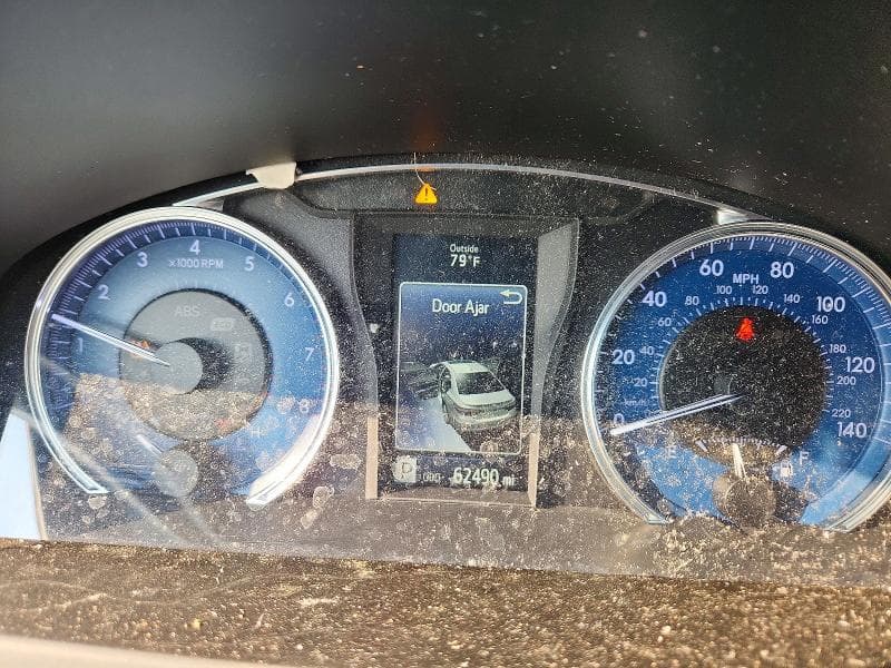 2017 TOYOTA CAMRY LE 9