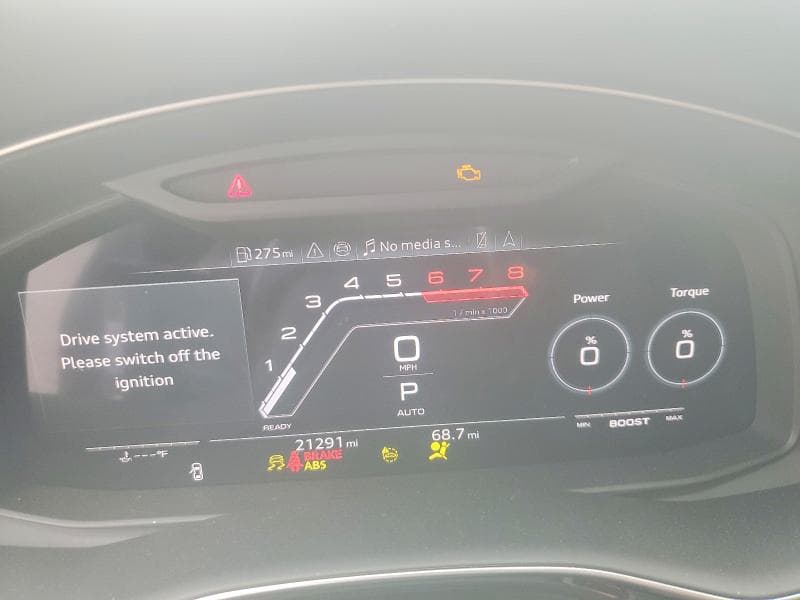 2024 AUDI RS Q8 9