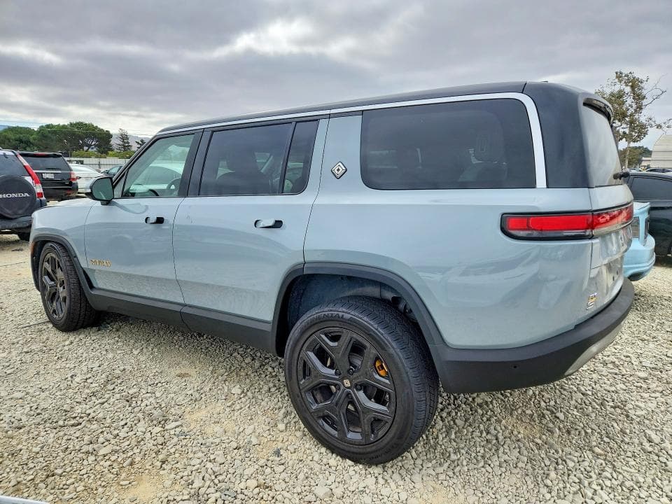 2023 RIVIAN R1S LAUNCH EDITION 2