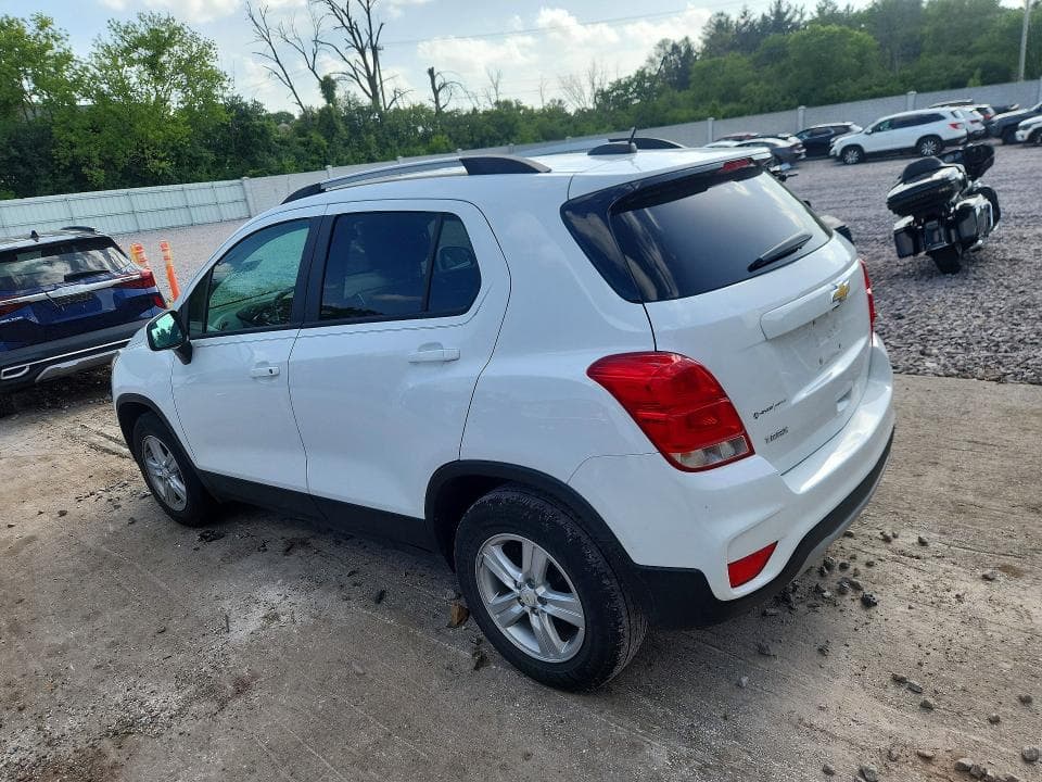 2021 CHEVROLET TRAX 1LT 2