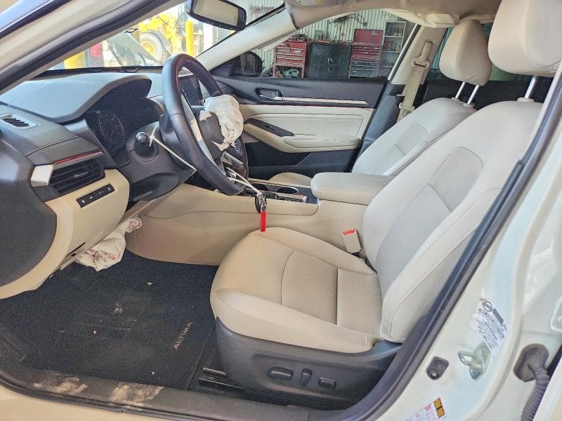 2019 NISSAN ALTIMA SV 7