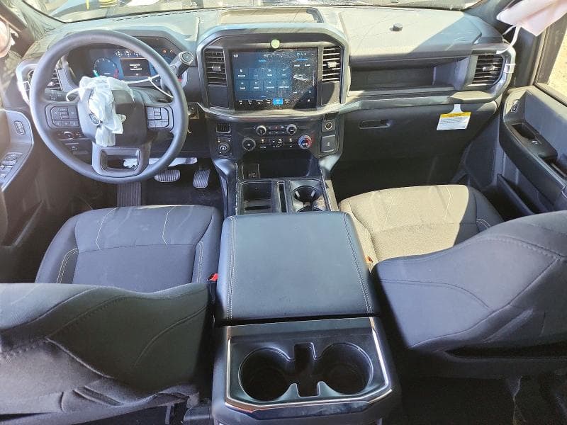 2025 FORD F150 STX 8