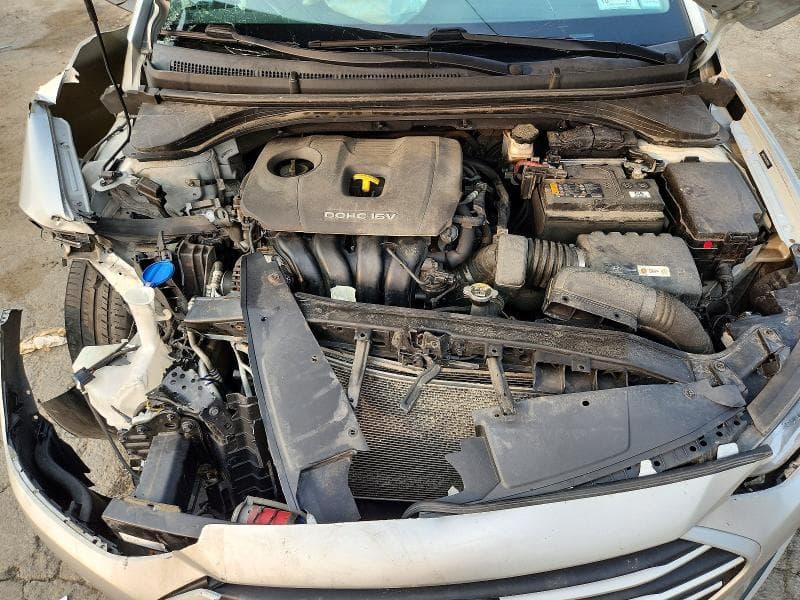 2018 HYUNDAI ELANTRA SE 11