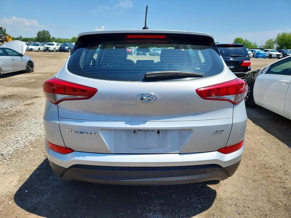 2017 HYUNDAI TUCSON SE 6