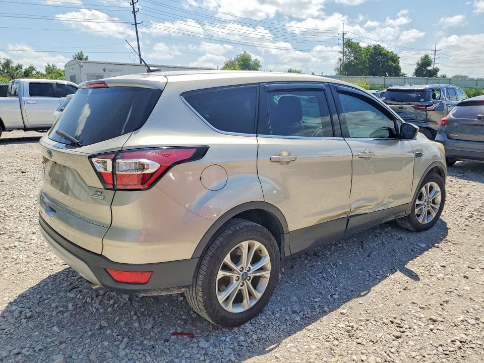 2017 FORD ESCAPE SE 3