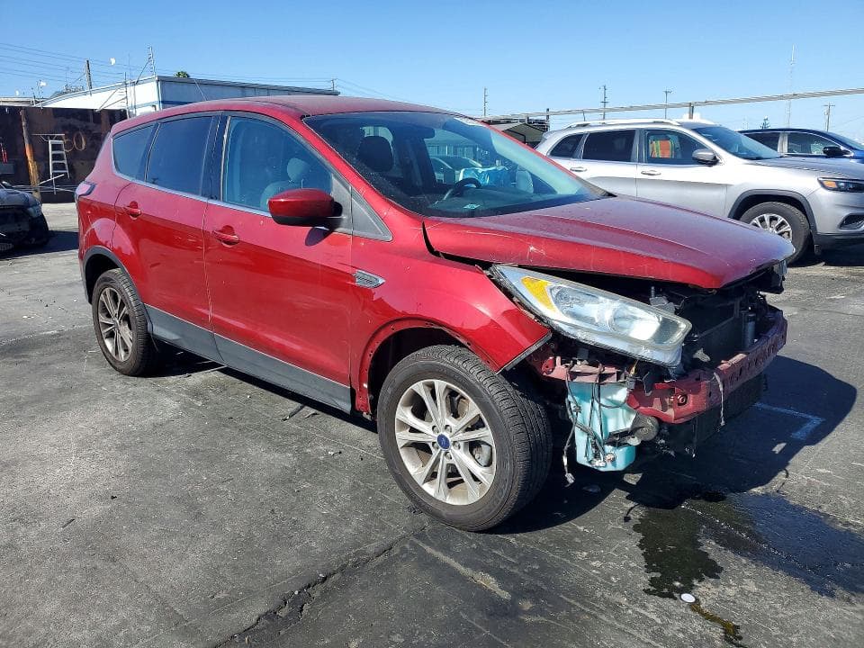 2017 FORD ESCAPE SE 4