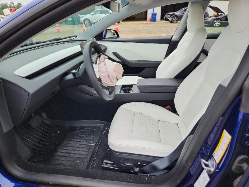 2026 TESLA MODEL 3 7