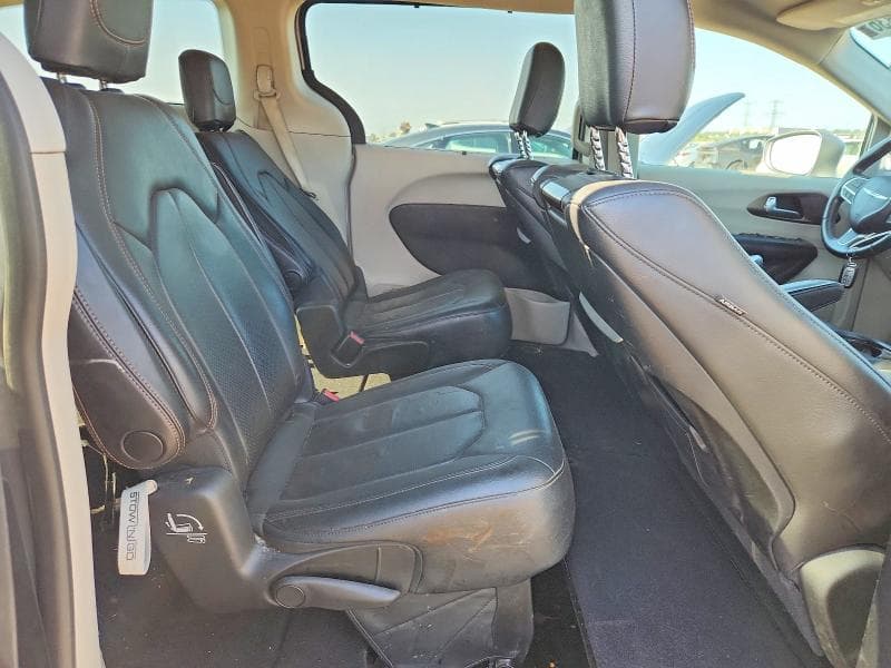 2018 CHRYSLER PACIFICA TOURING L PLUS 11