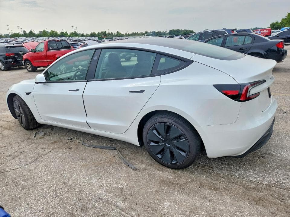 2026 TESLA MODEL 3 2