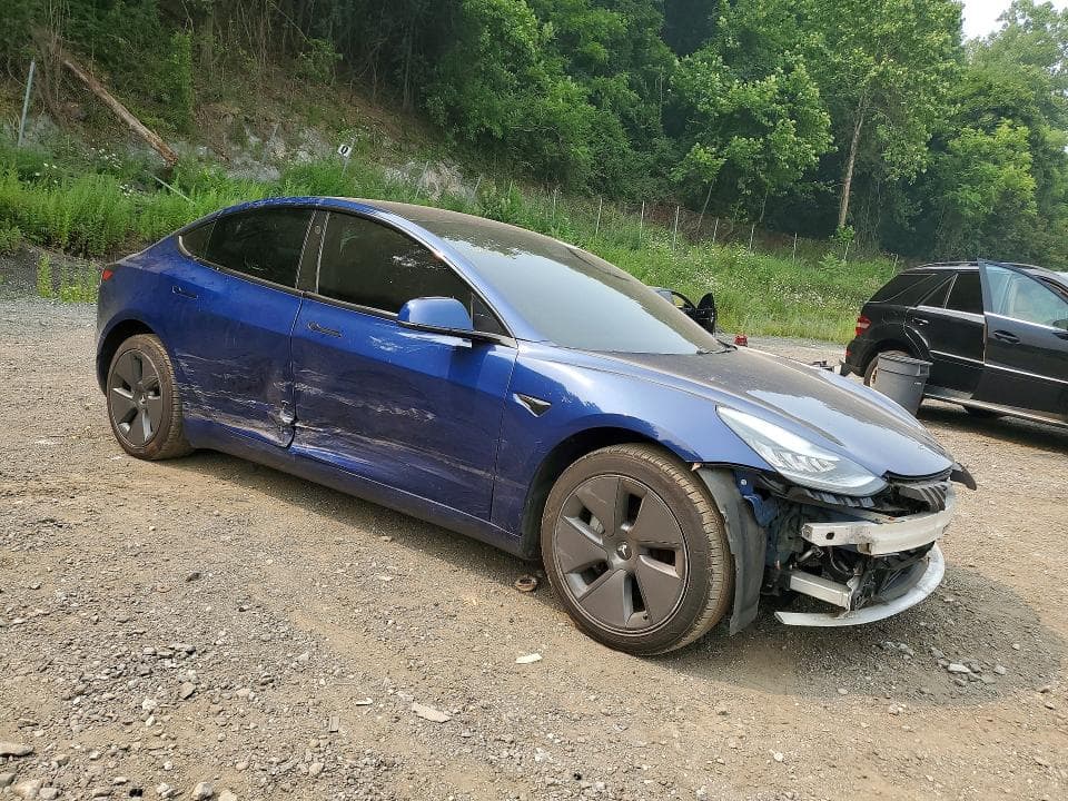 2019 TESLA MODEL 3 4