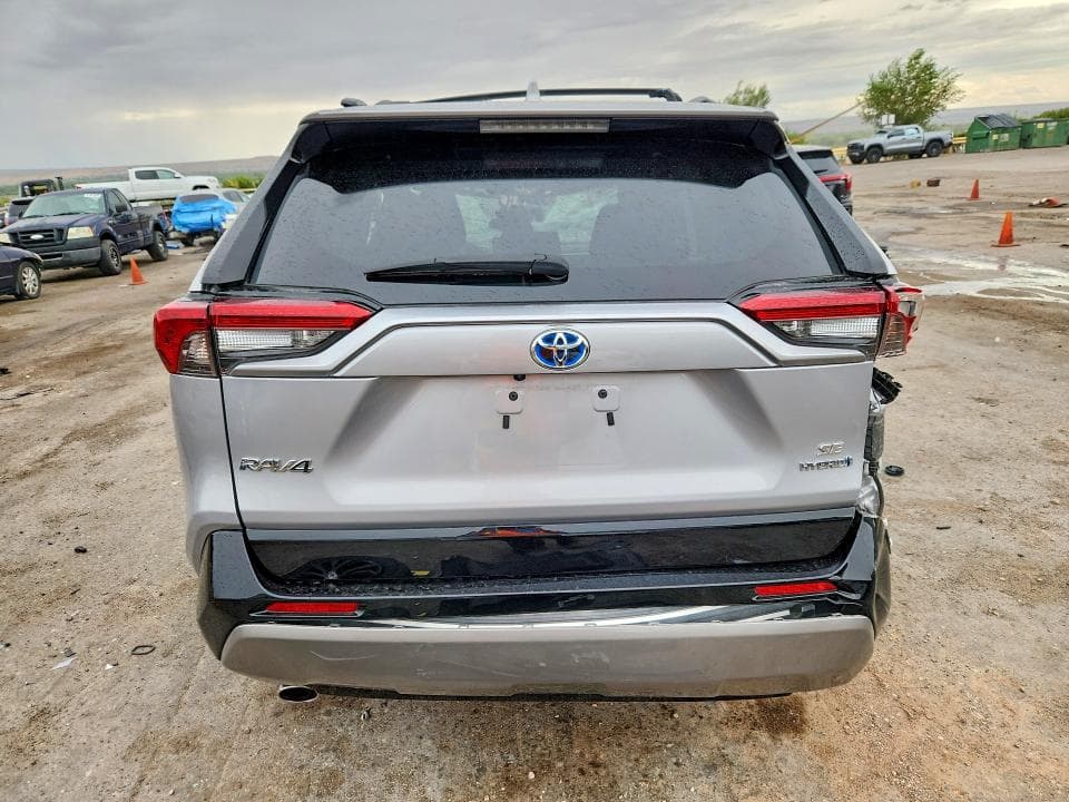 2024 TOYOTA RAV4 SE 6