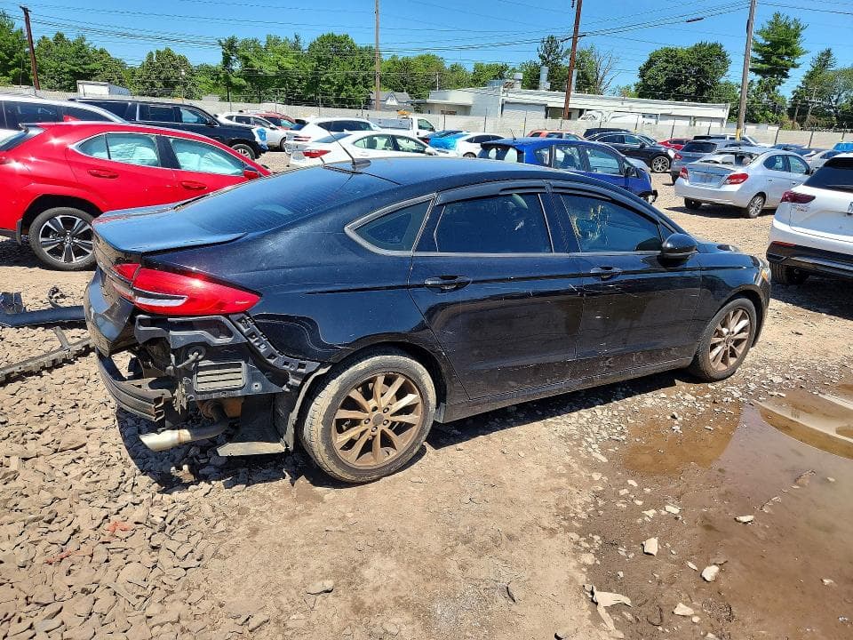 2017 FORD FUSION SE 3