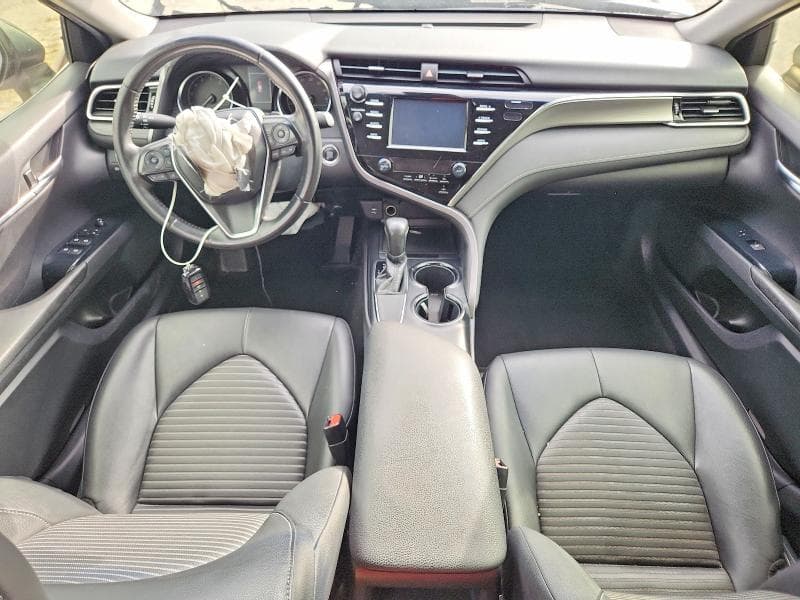 2018 TOYOTA CAMRY SE 8