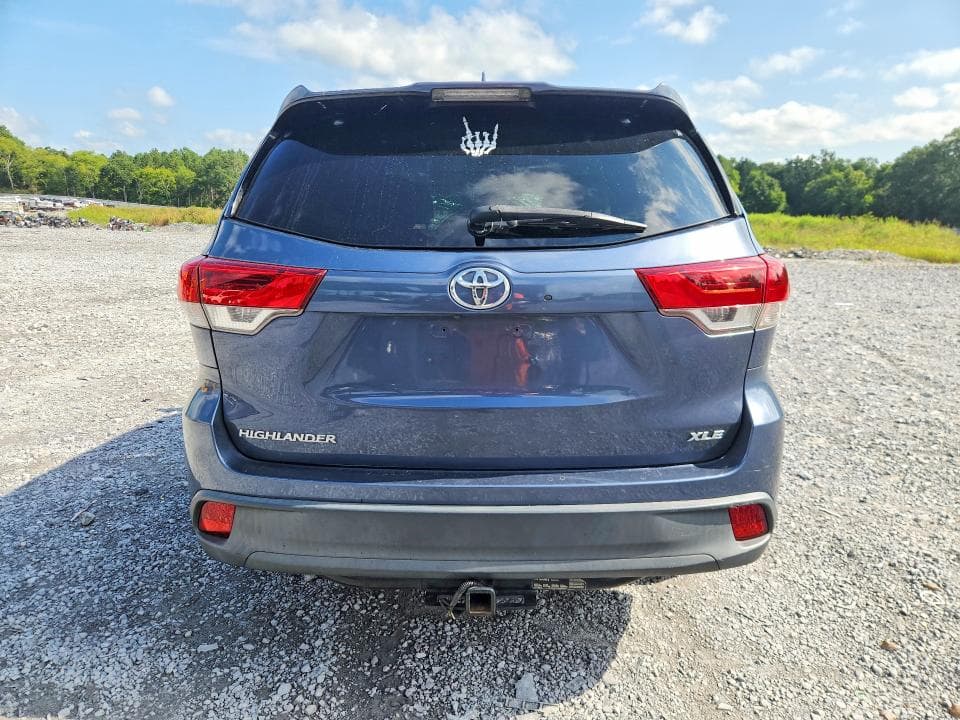 2019 TOYOTA HIGHLANDER XLE 6