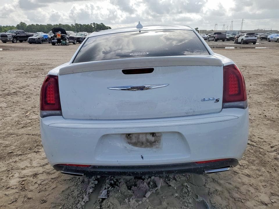 2020 CHRYSLER 300 S 6