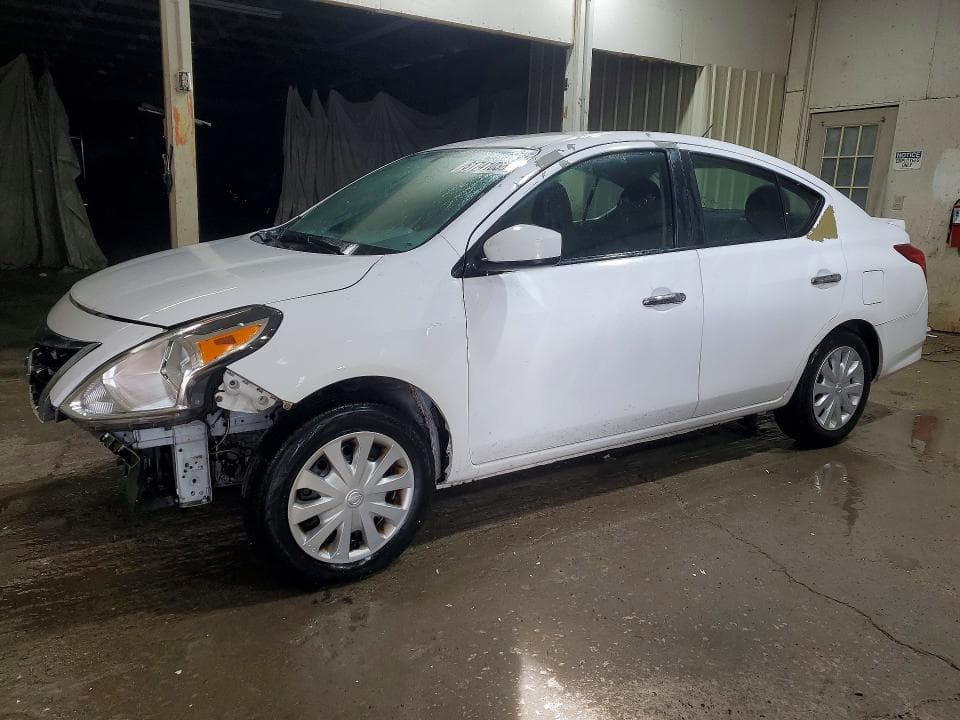 2018 NISSAN VERSA SV - 1