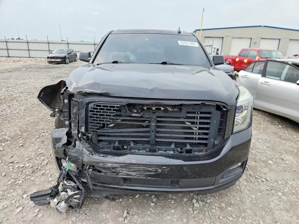 2017 GMC YUKON SLE 5