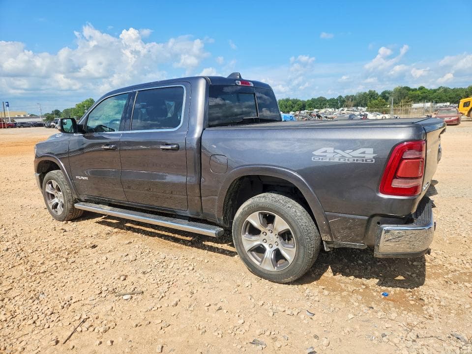 2020 RAM 1500 LARAMIE 2