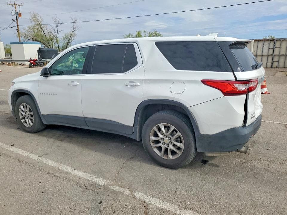 2018 CHEVROLET TRAVERSE LS 2