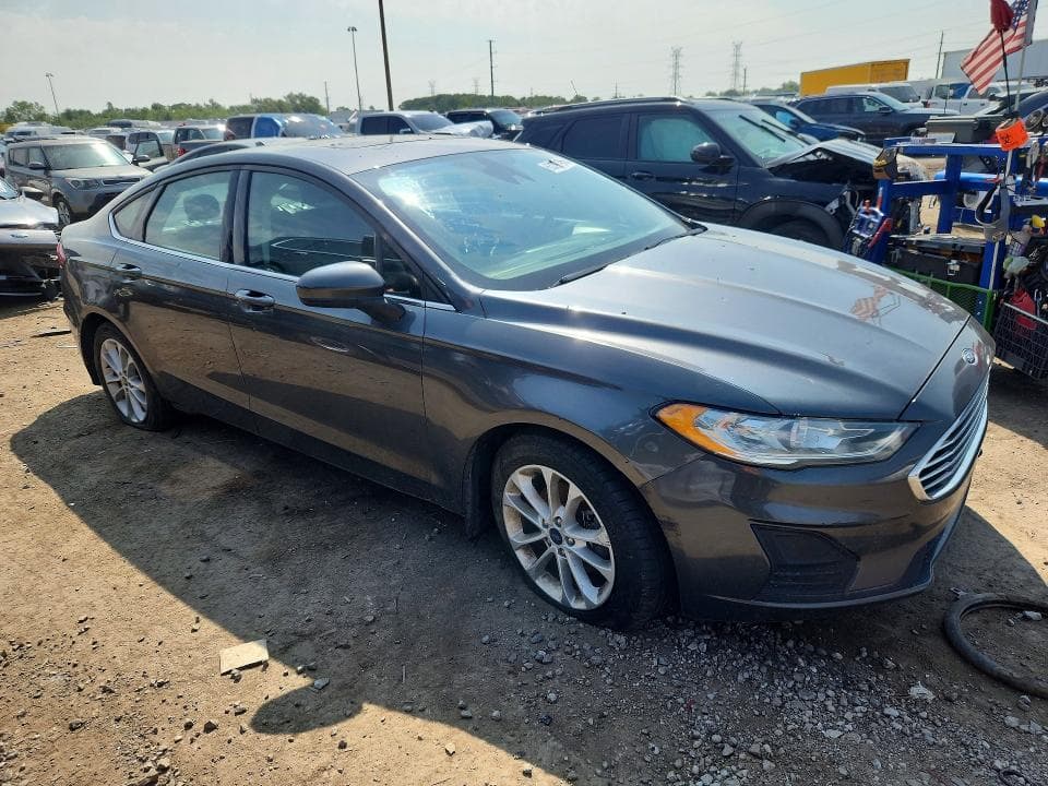 2020 FORD FUSION SE 4