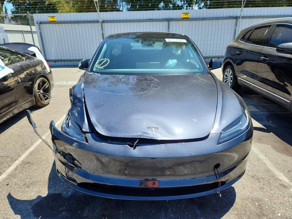 2026 TESLA MODEL 3 5