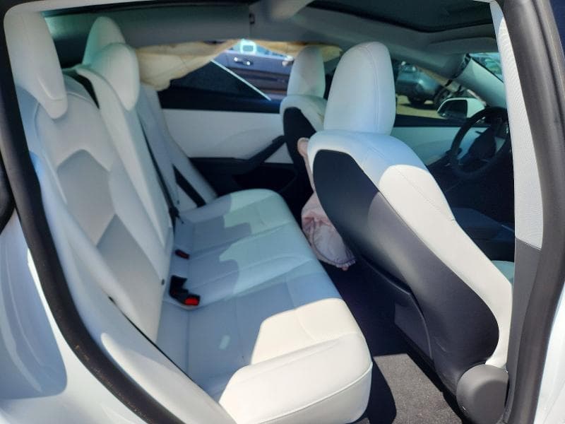 2026 TESLA MODEL 3 10