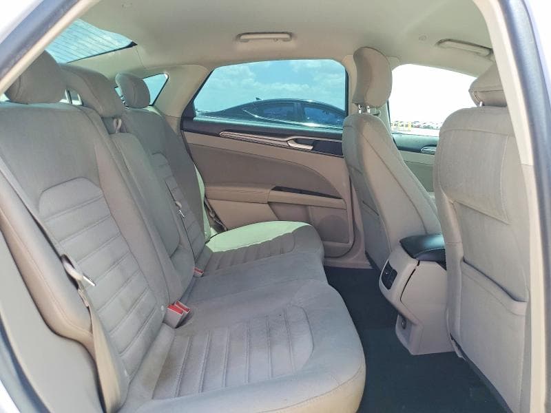 2019 FORD FUSION SE 10