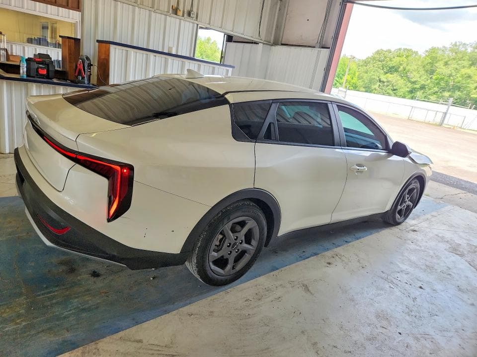 2025 KIA K4 LXS 3