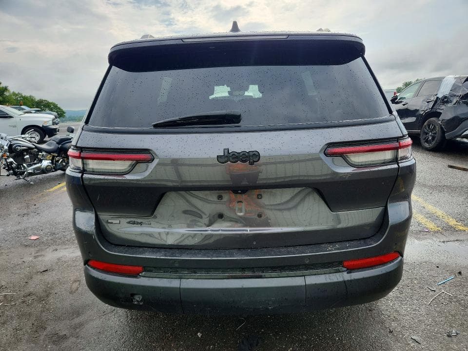 2022 JEEP GRAND CHEROKEE L LAREDO 6