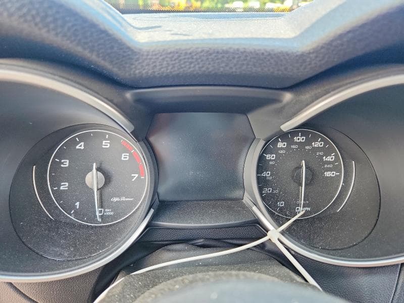 2019 ALFA ROMEO STELVIO 9
