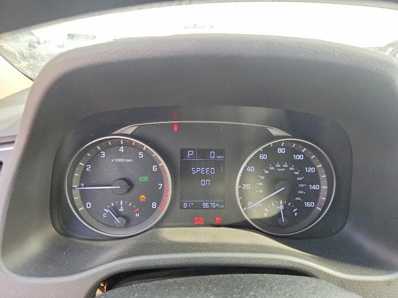 2017 HYUNDAI ELANTRA SE 9