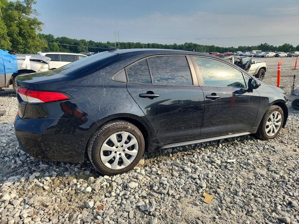 2022 TOYOTA COROLLA LE 3