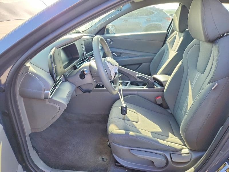 2024 HYUNDAI ELANTRA SE 7