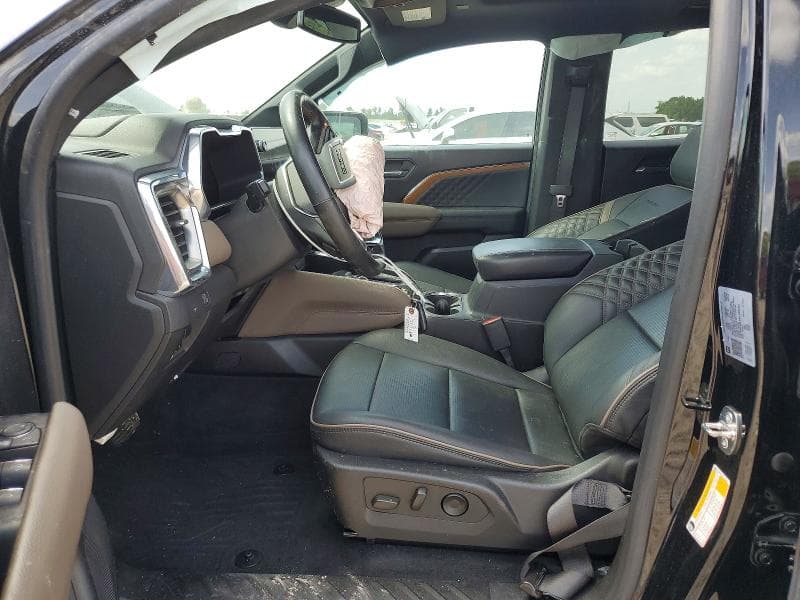 2023 GMC CANYON DENALI 7