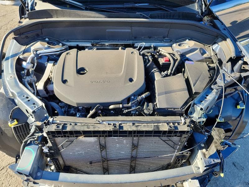2025 VOLVO XC90 CORE 12