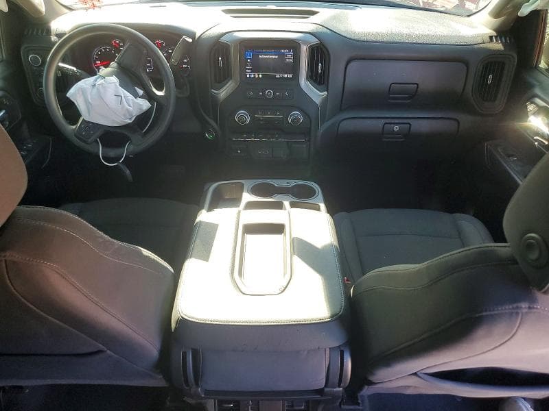 2025 CHEVROLET SILVERADO K1500 CUSTOM 8