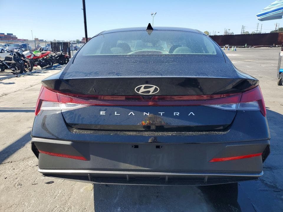 2024 HYUNDAI ELANTRA SEL 6