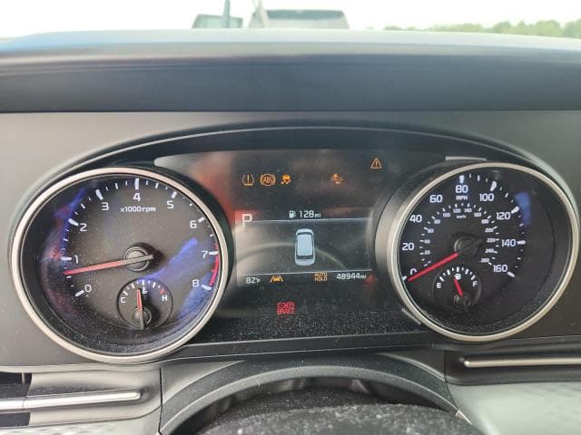 2022 KIA CARNIVAL LX 9