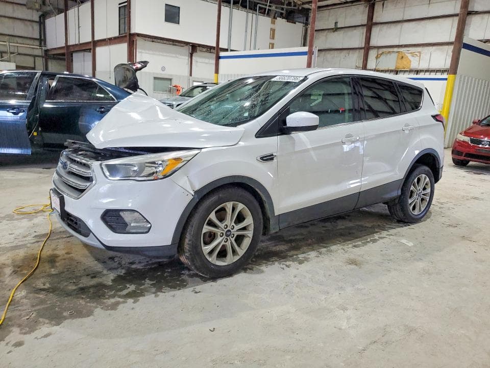 2017 FORD ESCAPE SE - 1
