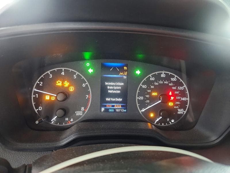 2023 TOYOTA COROLLA LE 9