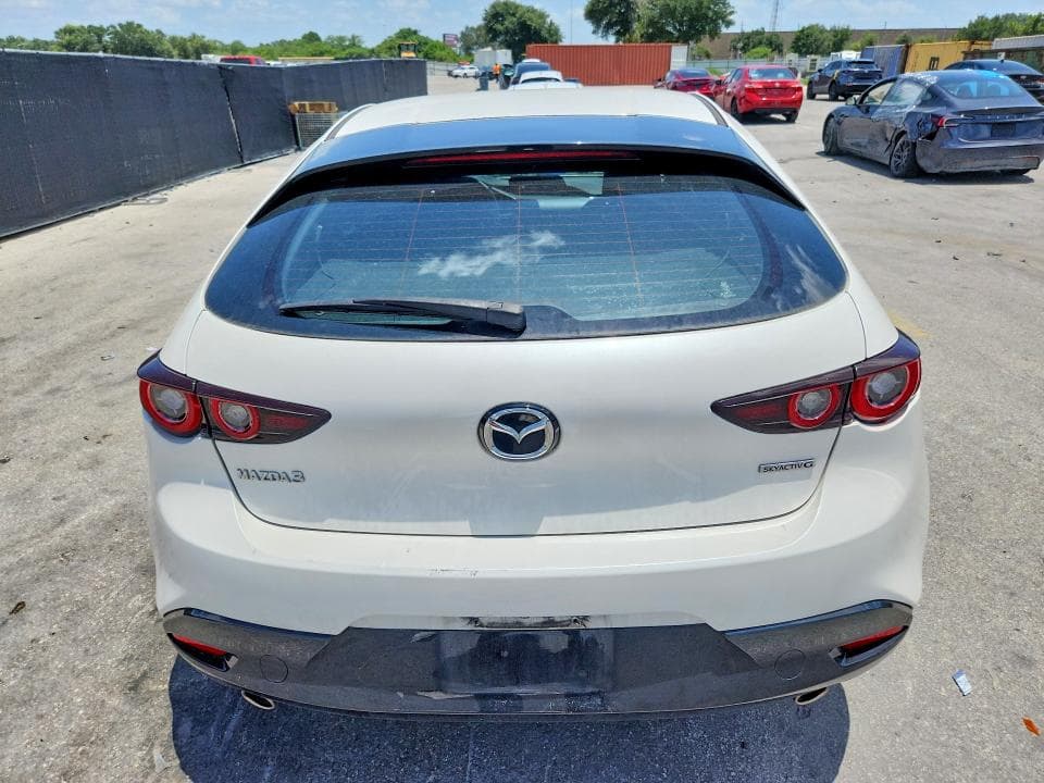 2022 MAZDA 3 6