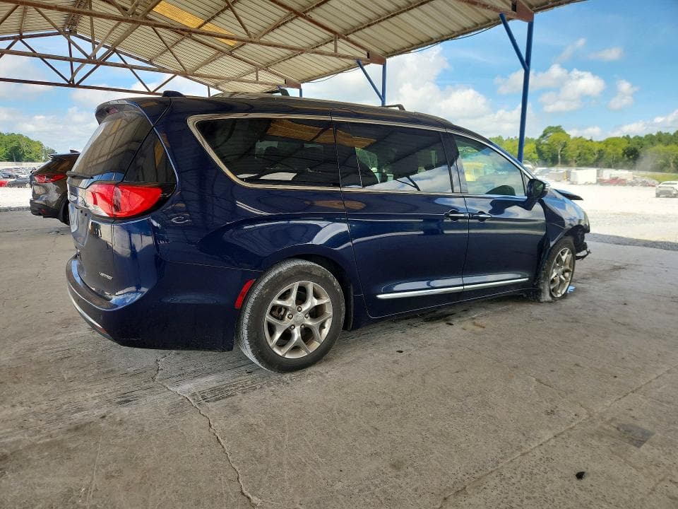 2018 CHRYSLER PACIFICA LIMITED 3